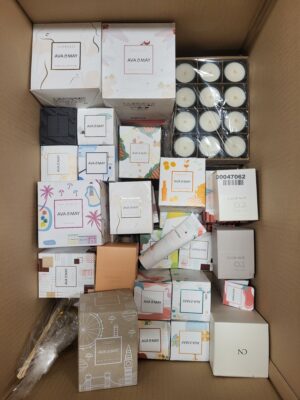 The picture shows a package with accessories in the category CO.