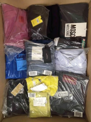 The photo shows a package with clothing in the category AP.