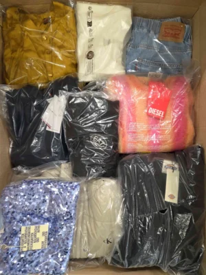 The photo shows a package with clothing in the category B.