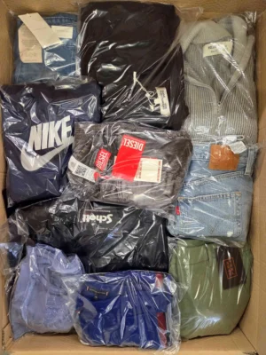 The photo shows a package with clothing in the category B.