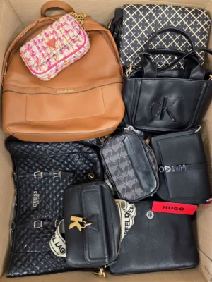 The picture shows a package with accessories in the category HC.