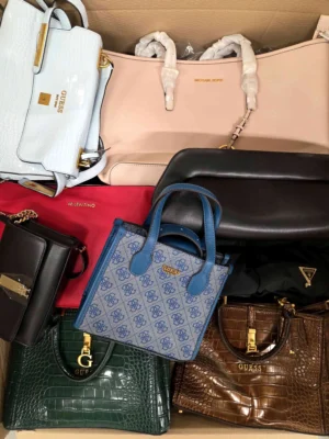 The picture shows a package with accessories in the category HB.