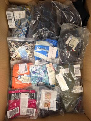 The photo shows a package with clothing in the category ABW.