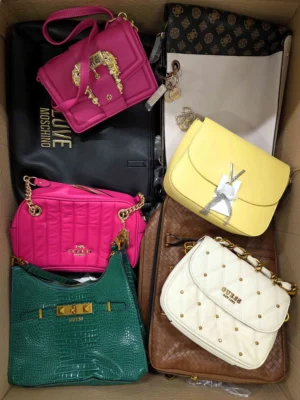 The picture shows a package with accessories in the category HB.