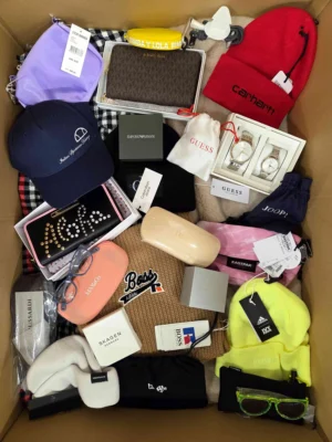 The picture shows a package with accessories in the category AA.