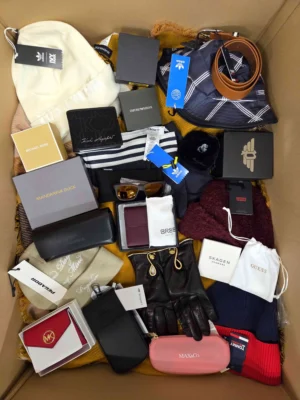 The picture shows a package with accessories in the category AA.