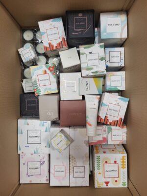 The picture shows a package with accessories in the category CO.