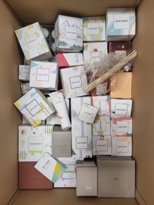 The picture shows a package with accessories in the category CO.