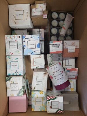 The picture shows a package with accessories in the category CO.