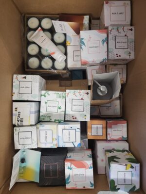 The picture shows a package with accessories in the category CO.