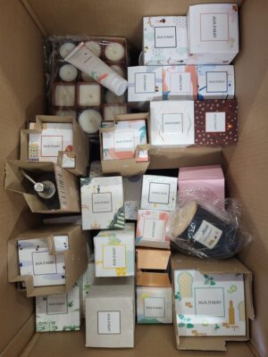 The picture shows a package with accessories in the category CO.