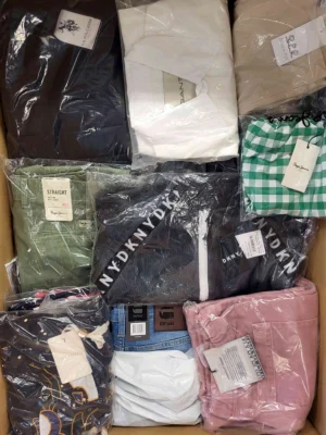 The photo shows a package with clothing in the category A.