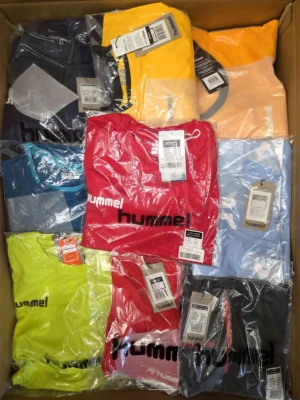 The photo shows a package with clothing in the category H.