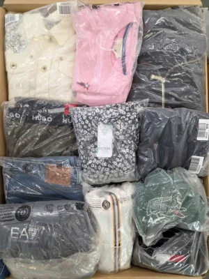 The photo shows a package with clothing in the category D.