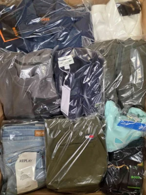 The photo shows a package with clothing in the category B.