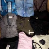The photo shows a package with clothing in the category U.