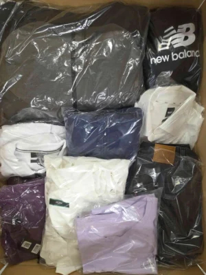 The photo shows a package with clothing in the category C.