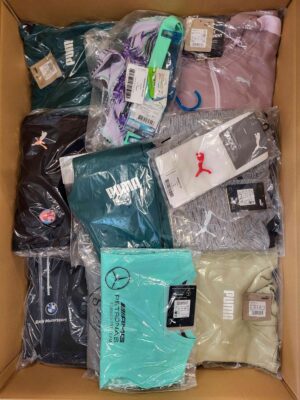 The photo shows a package with clothing in the category AP.