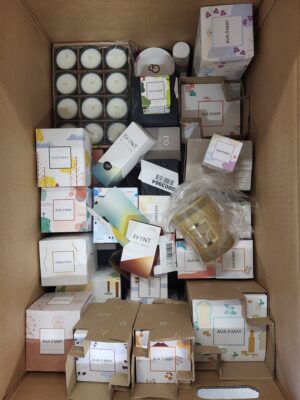 The picture shows a package with accessories in the category CO.