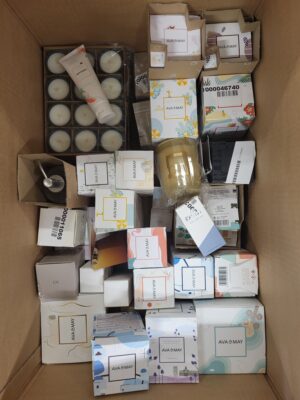 The picture shows a package with accessories in the category CO.