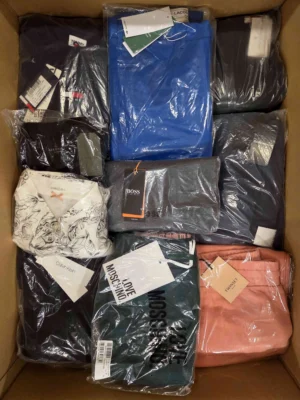 The photo shows a package with clothing in the category AP.