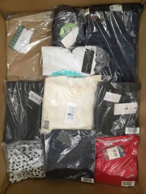 The photo shows a package with clothing in the category AP.