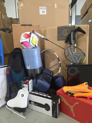 The picture shows a package with accessories in the category Z.