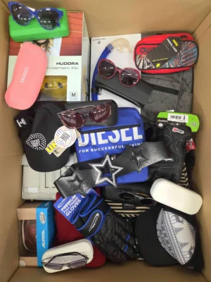 The photo shows a package with clothing in the category A.