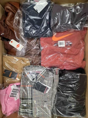 The photo shows a package with clothing in the category B.