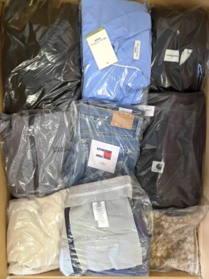 The photo shows a package with clothing in the category B.
