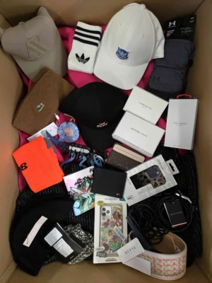 The picture shows a package with accessories in the category AB.