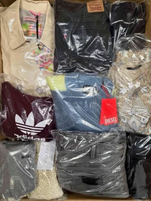 The photo shows a package with clothing in the category C.
