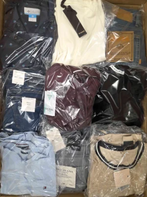 The photo shows a package with clothing in the category C.