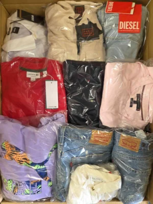 The photo shows a package with clothing in the category C.