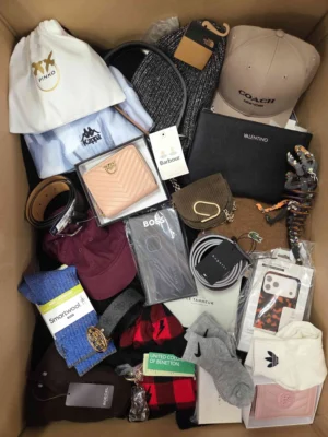 The picture shows a package with accessories in the category AB.