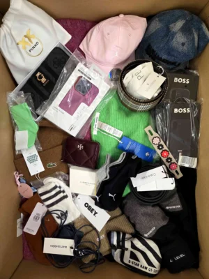 The picture shows a package with accessories in the category AB.