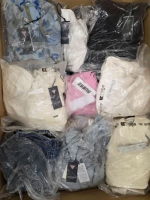 The photo shows a package with clothing in the category B.