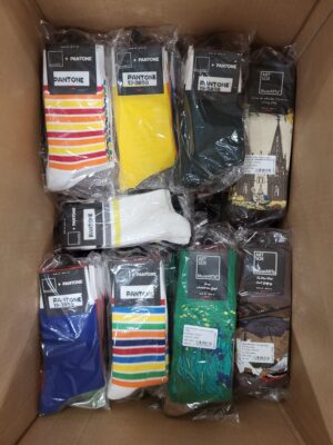 The picture shows a package with accessories in the category SA.