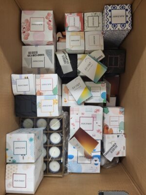 The picture shows a package with accessories in the category CO.