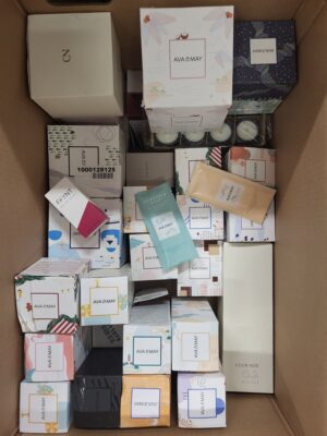 The picture shows a package with accessories in the category CO.