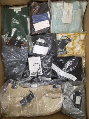 The photo shows a package with clothing in the category AP.