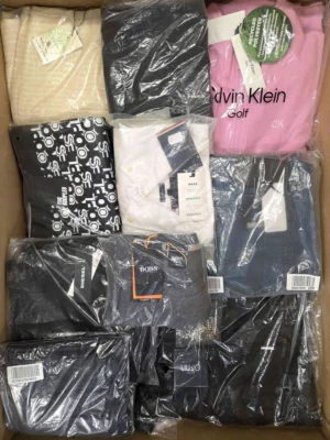 The photo shows a package with clothing in the category AP.
