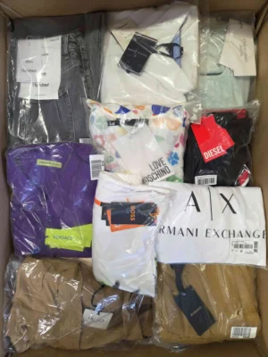 The photo shows a package with clothing in the category AP.
