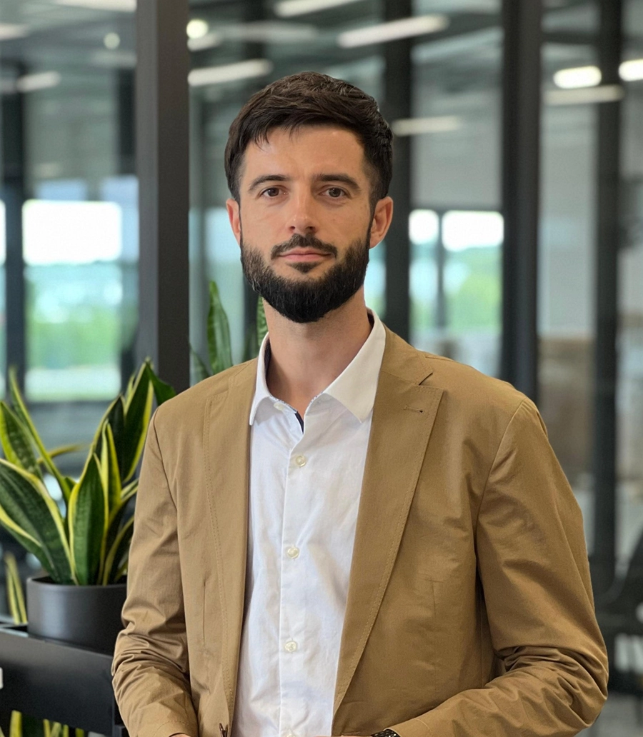 The photo shows a package with clothing in the category A.