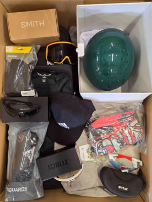 The picture shows a package with accessories in the category Z.