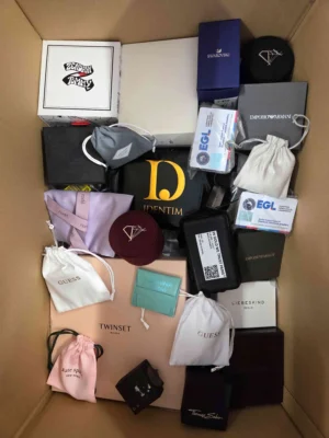 The photo shows a package with clothing in the category A.