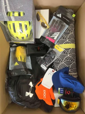 The picture shows a package with accessories in the category Z.