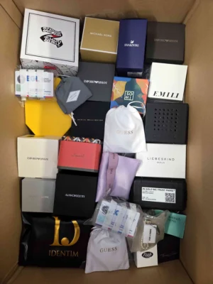 The photo shows a package with clothing in the category A.