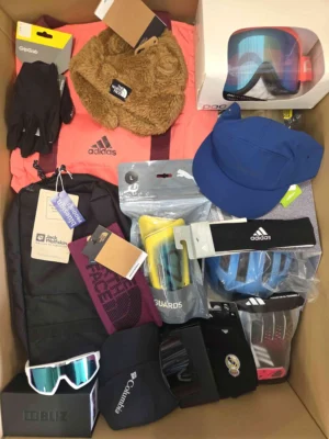 The picture shows a package with accessories in the category Z.