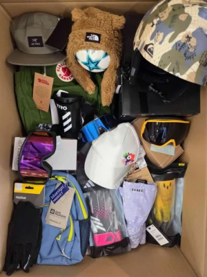 The picture shows a package with accessories in the category Z.